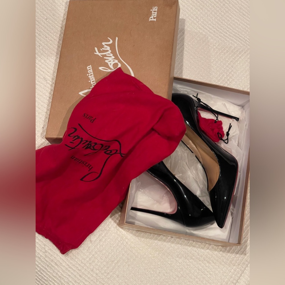 Christian Louboutin Kate 100 size 40 SOLD❗️